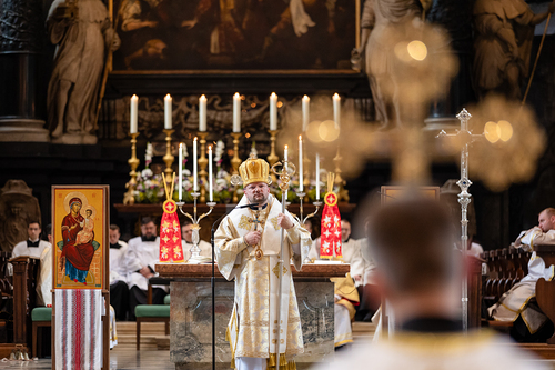 Priesterweihe Byzantinischer Ritus im Stephansdom / Erzdiözese Wien/ Schönlaub