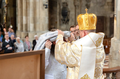 Priesterweihe Byzantinischer Ritus im Stephansdom / Erzdiözese Wien/ Schönlaub