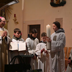 Osternachtsfeier mit Weihbischof Turnovszky