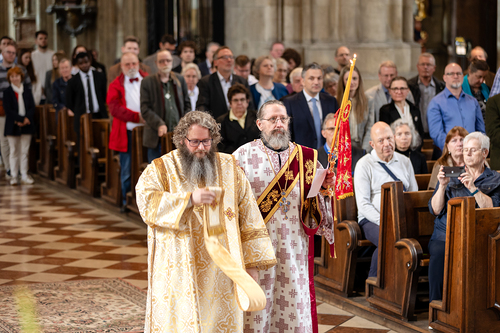 Priesterweihe Byzantinischer Ritus im Stephansdom / Erzdiözese Wien/ Schönlaub