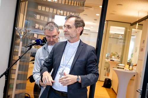 EB Grünwidl bei einer Livesendung Radio Maria